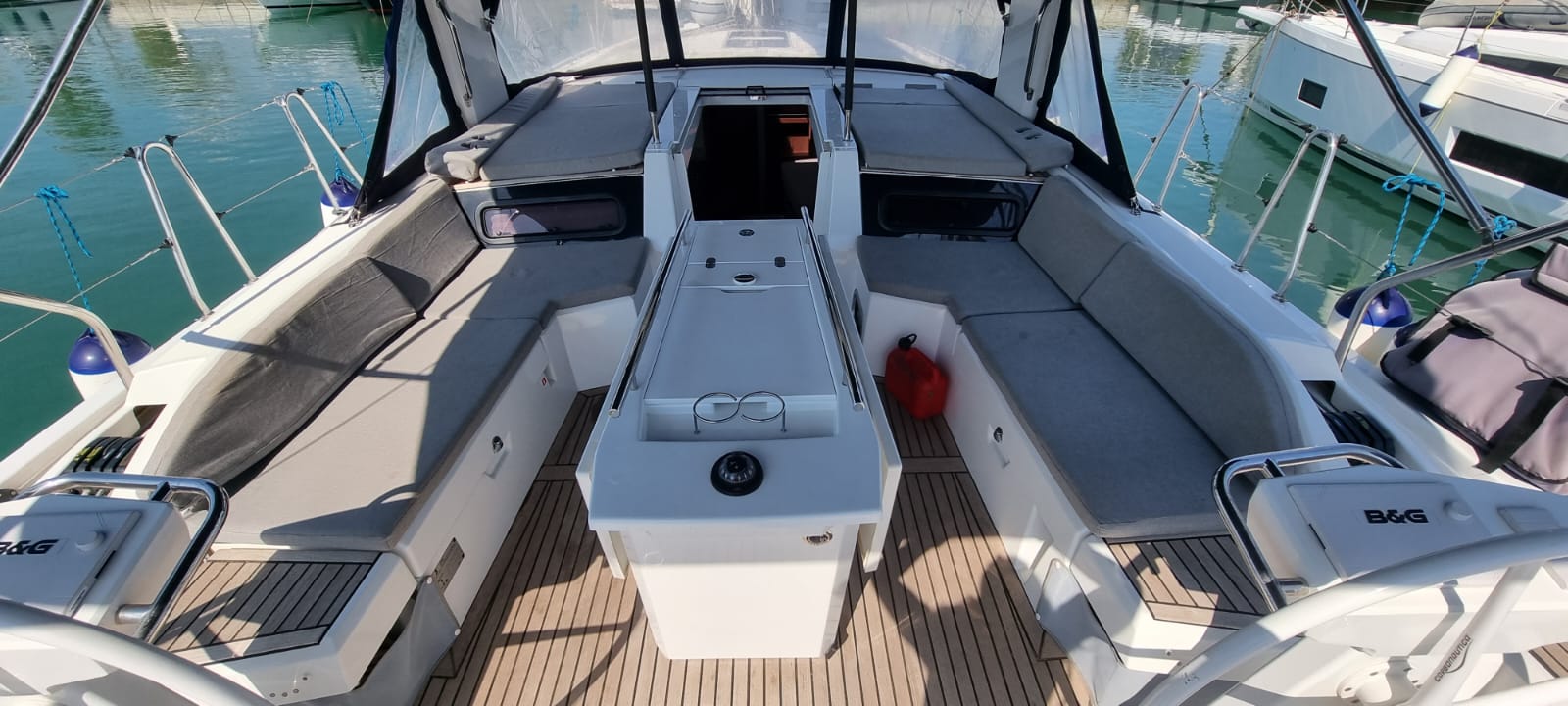 Oceanis 46.1 (4cabs-2heads) — photo 7