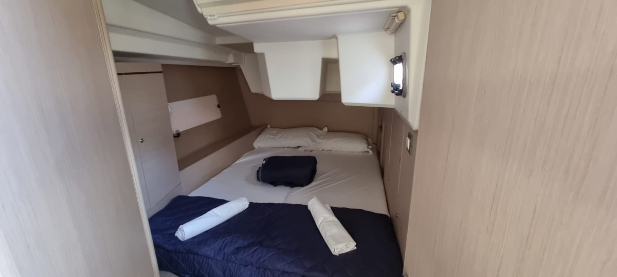 Oceanis 46.1 (5 cab) — photo 19