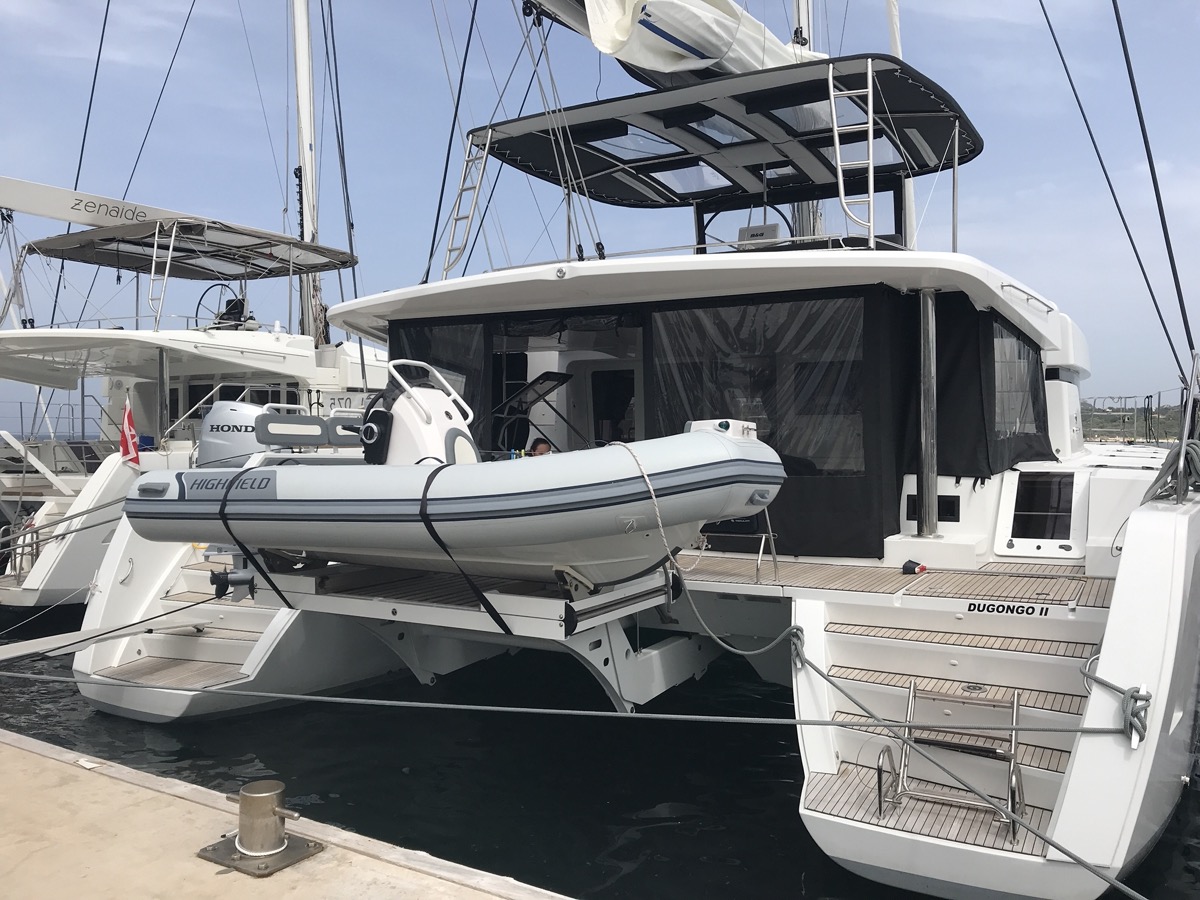 Lagoon 52F - 6 cab — photo 10