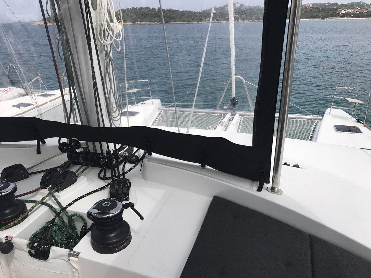 Lagoon 52F - 6 cab — photo 12