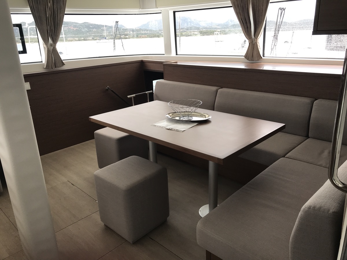 Lagoon 52F - 6 cab — photo 14