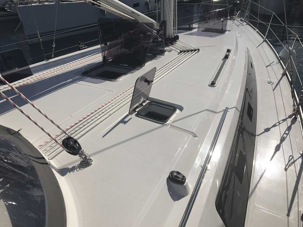 Bavaria 46 Cruiser — photo 10
