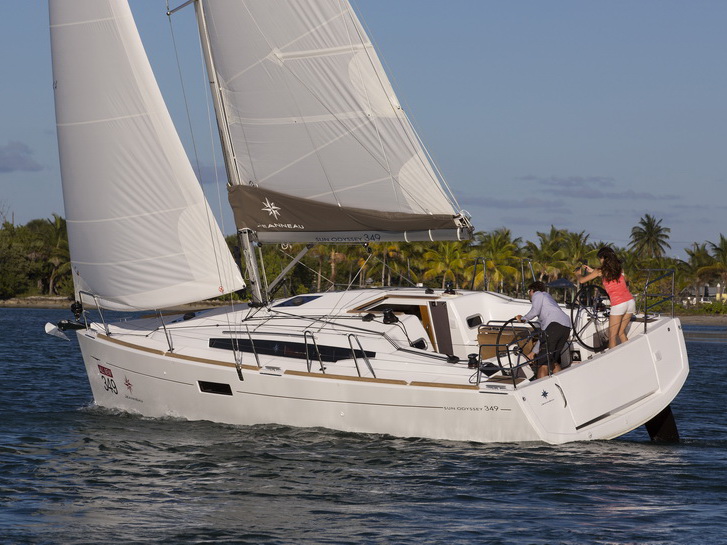 Sun Odyssey 349 — photo 1