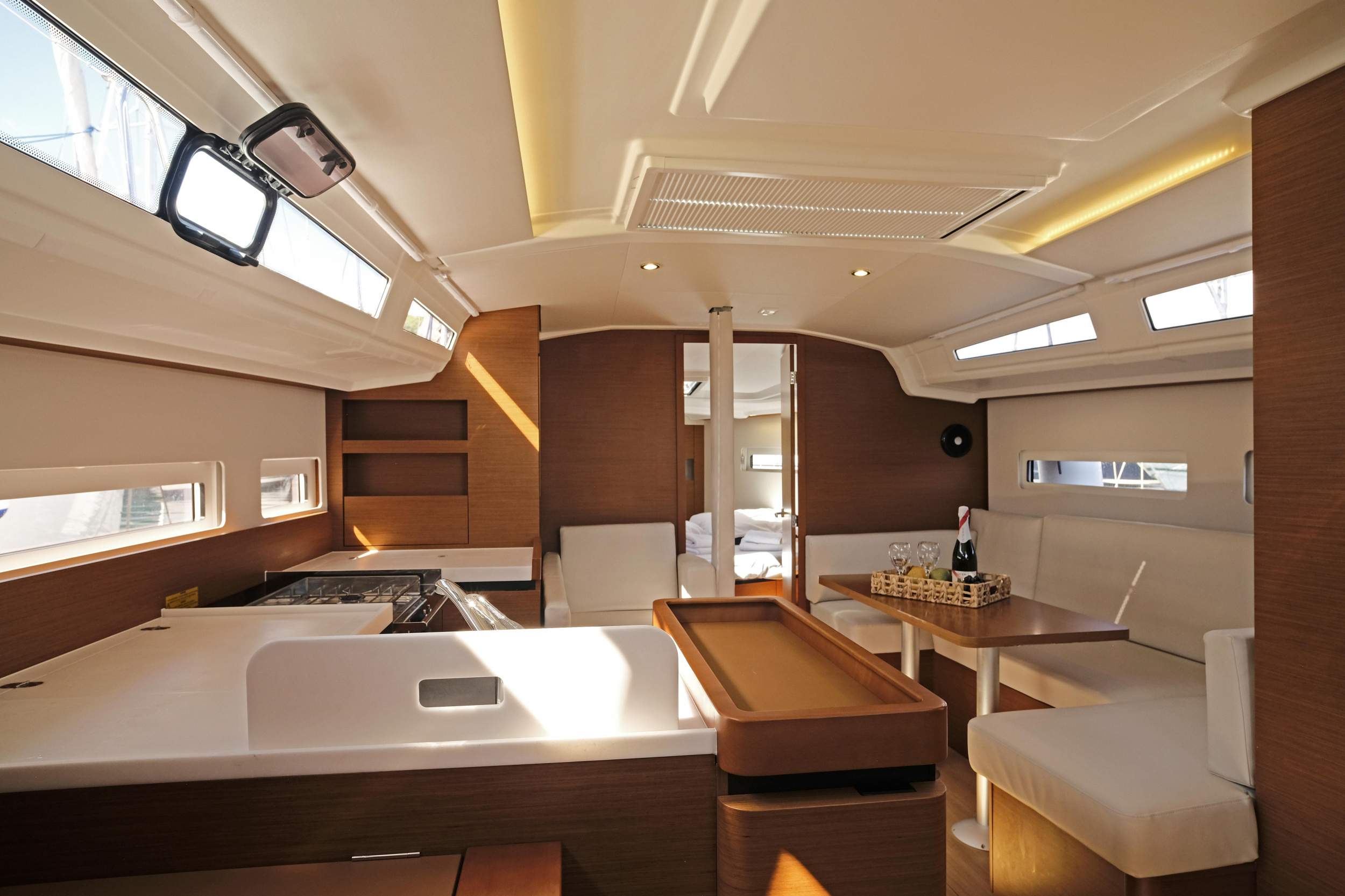 Sun Odyssey 410 — photo 5