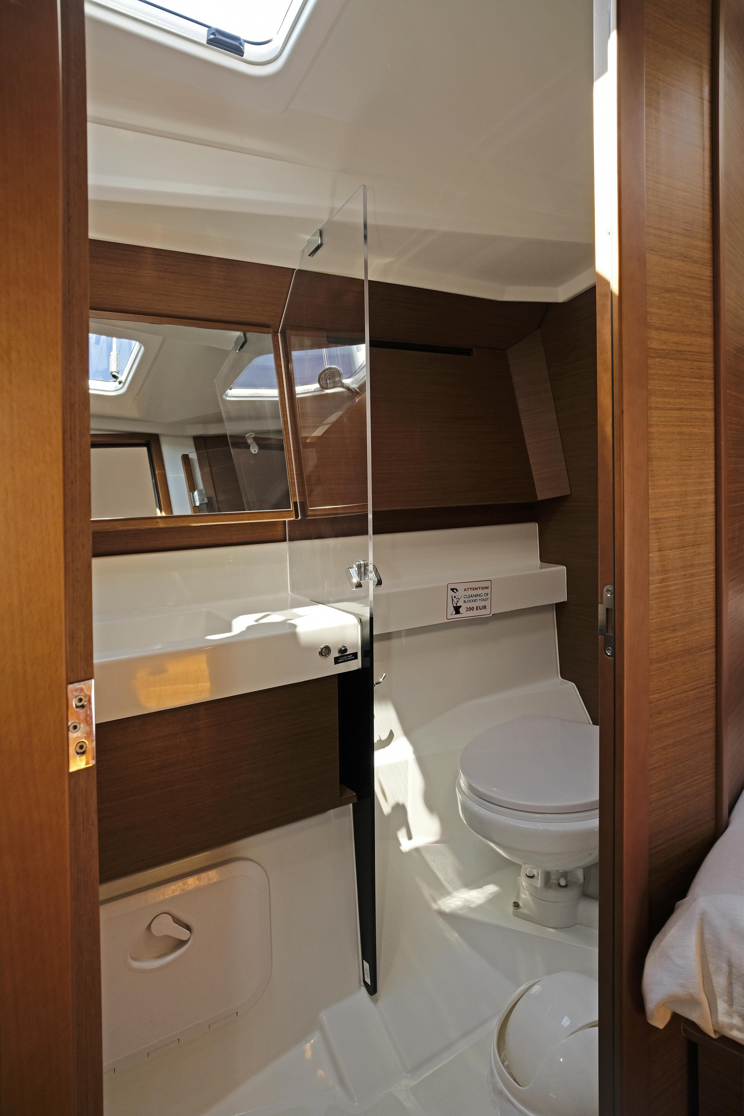 Sun Odyssey 410 — photo 18