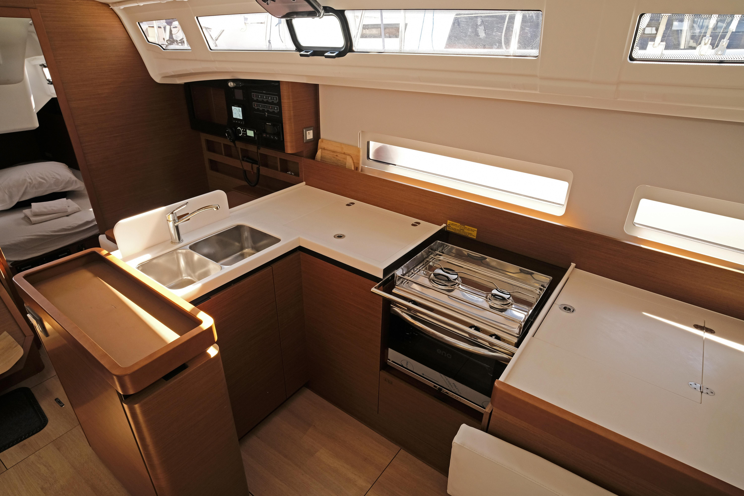 Sun Odyssey 410 — photo 32