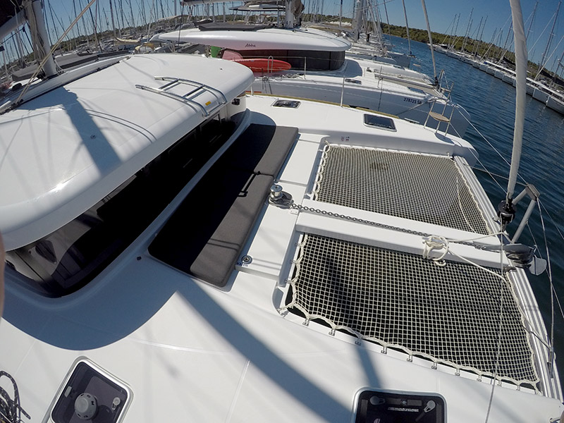 Lagoon 40 — photo 2