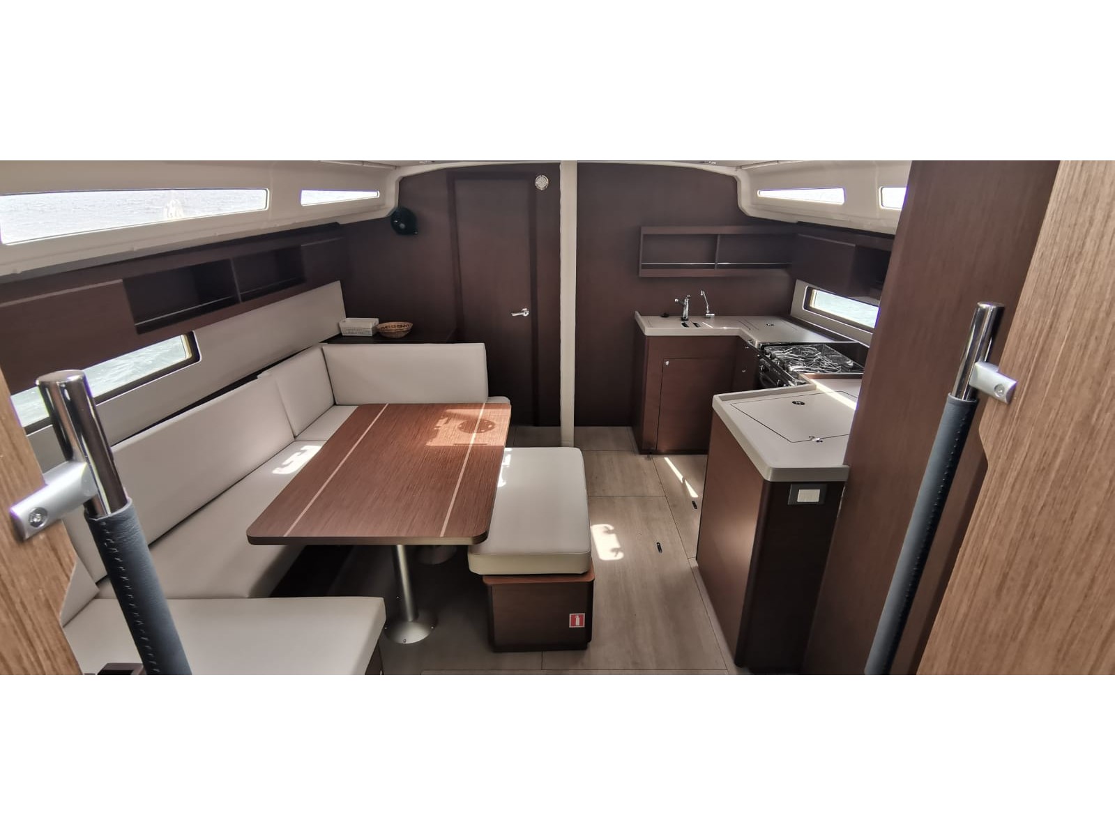 Oceanis 40.1 — photo 9