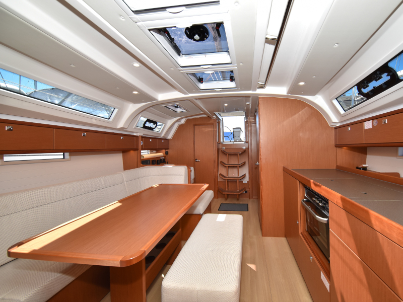 Bavaria Cruiser 41 — photo 17
