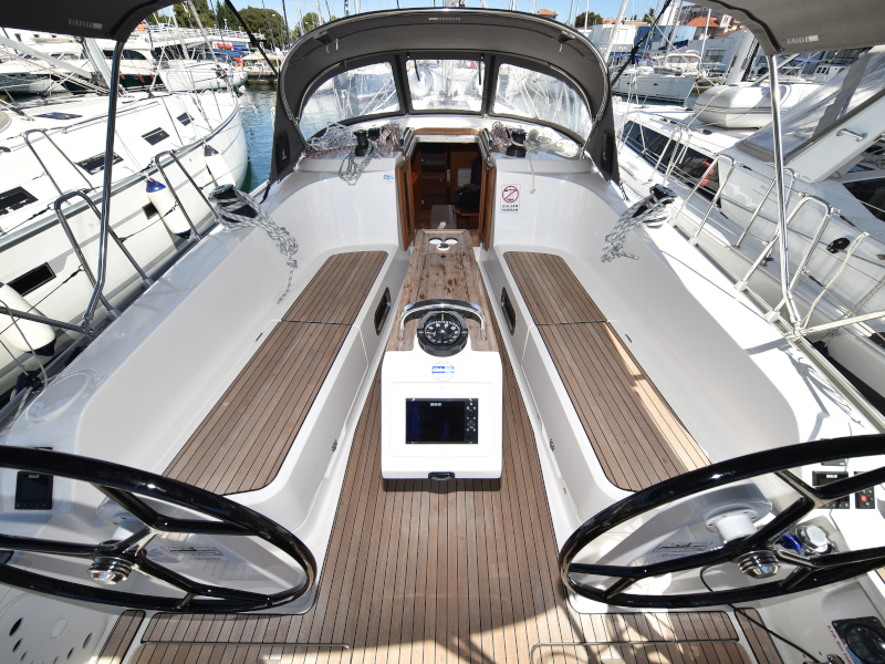 Bavaria Cruiser 41 — photo 23