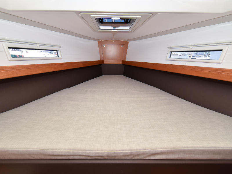 Bavaria Cruiser 41 — photo 36