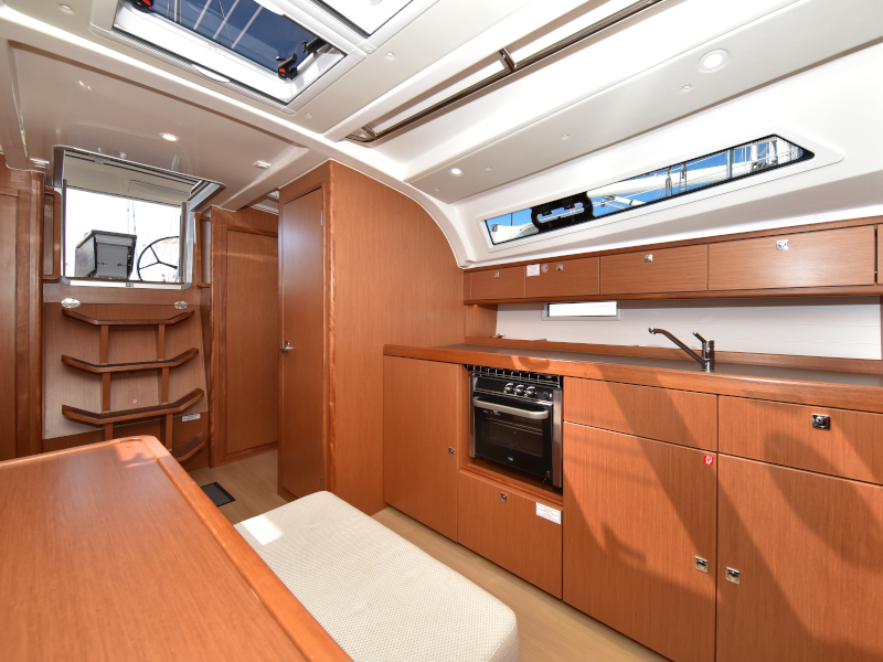 Bavaria Cruiser 41 — photo 22