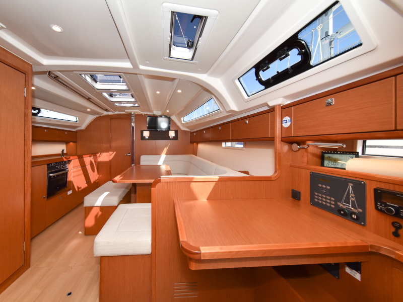 Bavaria Cruiser 41 — photo 39