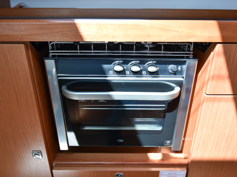 Bavaria Cruiser 41 — photo 10