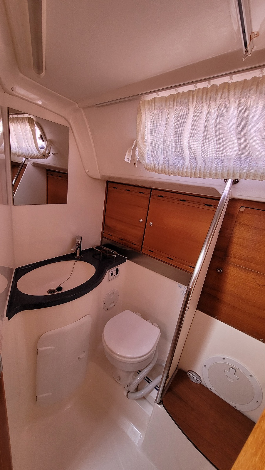 Bavaria 40 — photo 28
