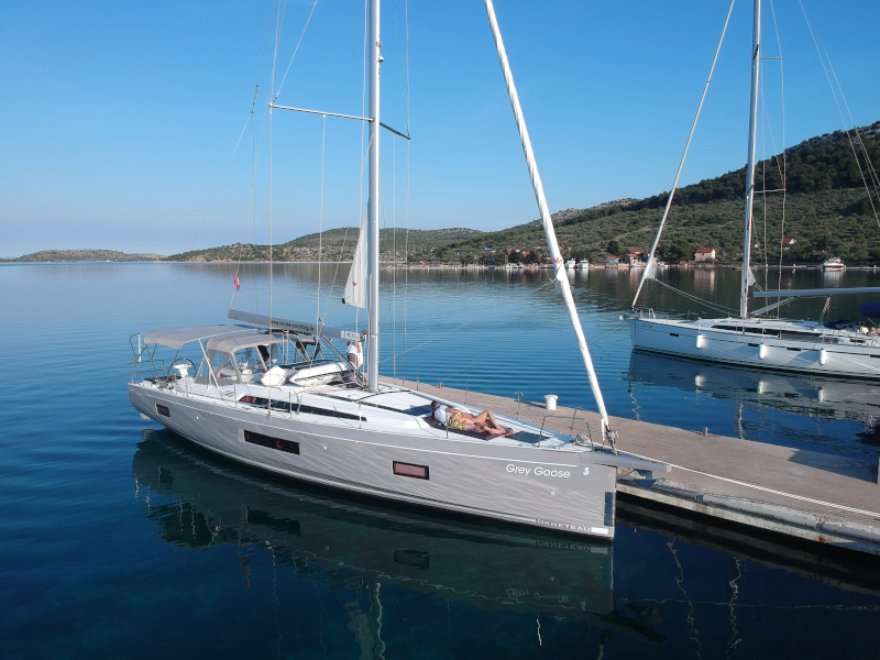 Oceanis 51.1 — photo 42