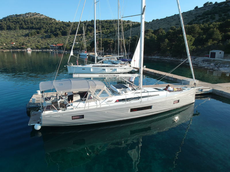 Oceanis 51.1 — photo 15