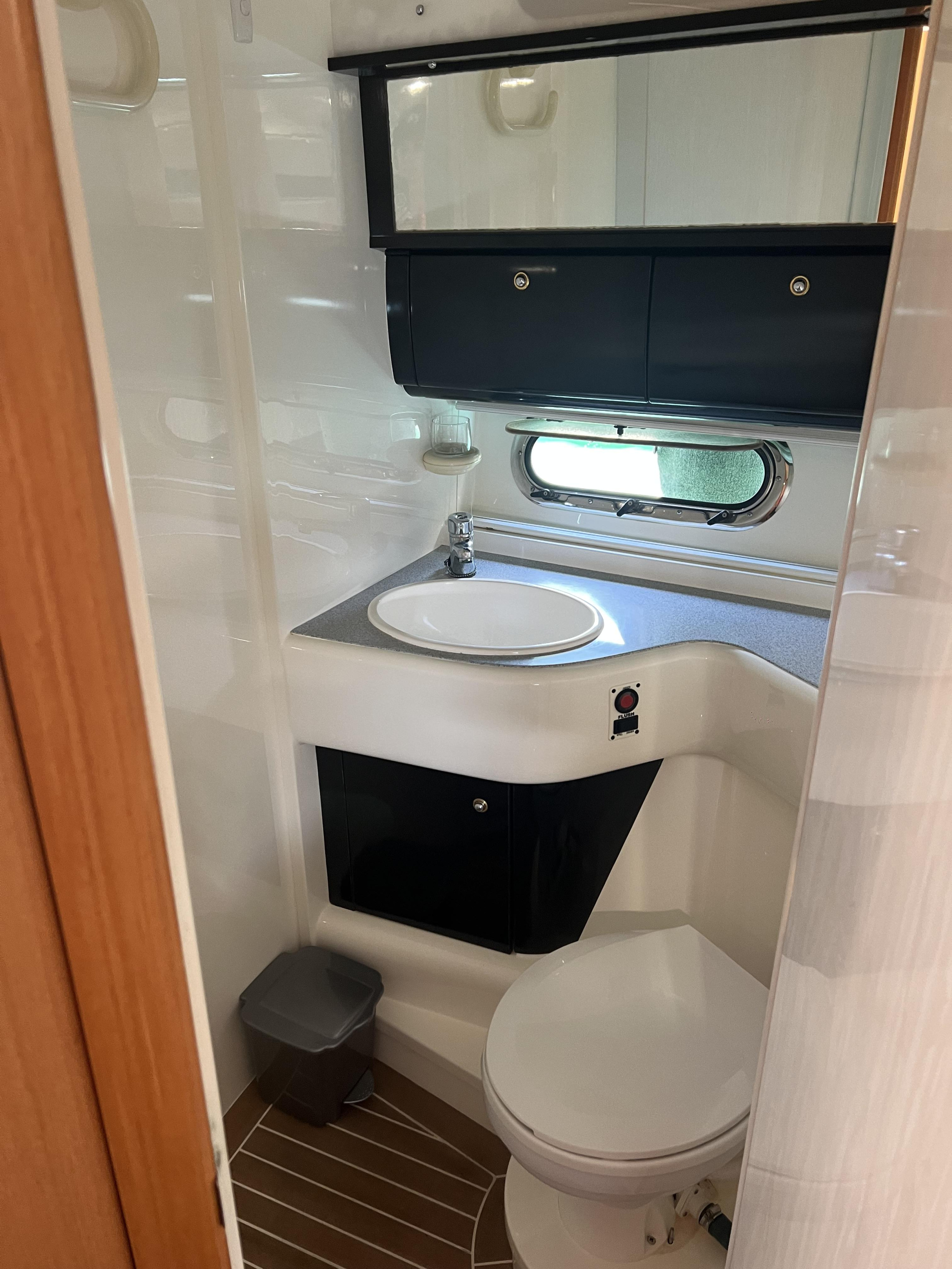 Sealine S 42 — photo 10