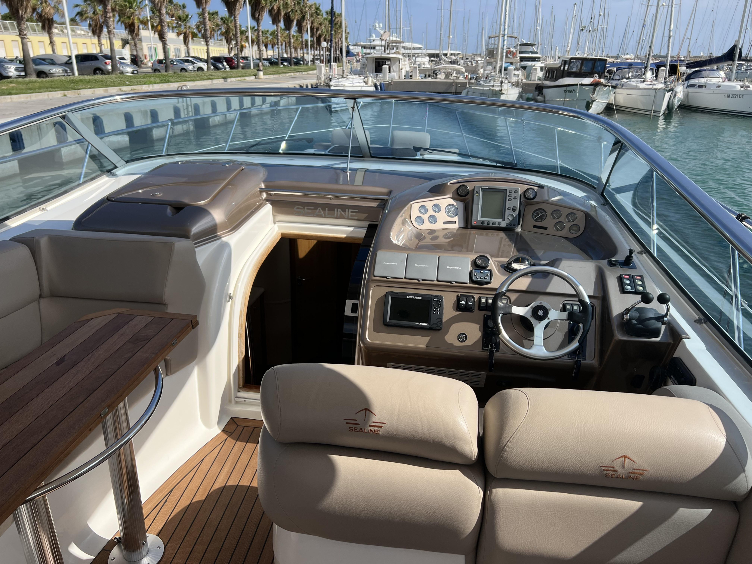 Sealine S 42 — photo 11