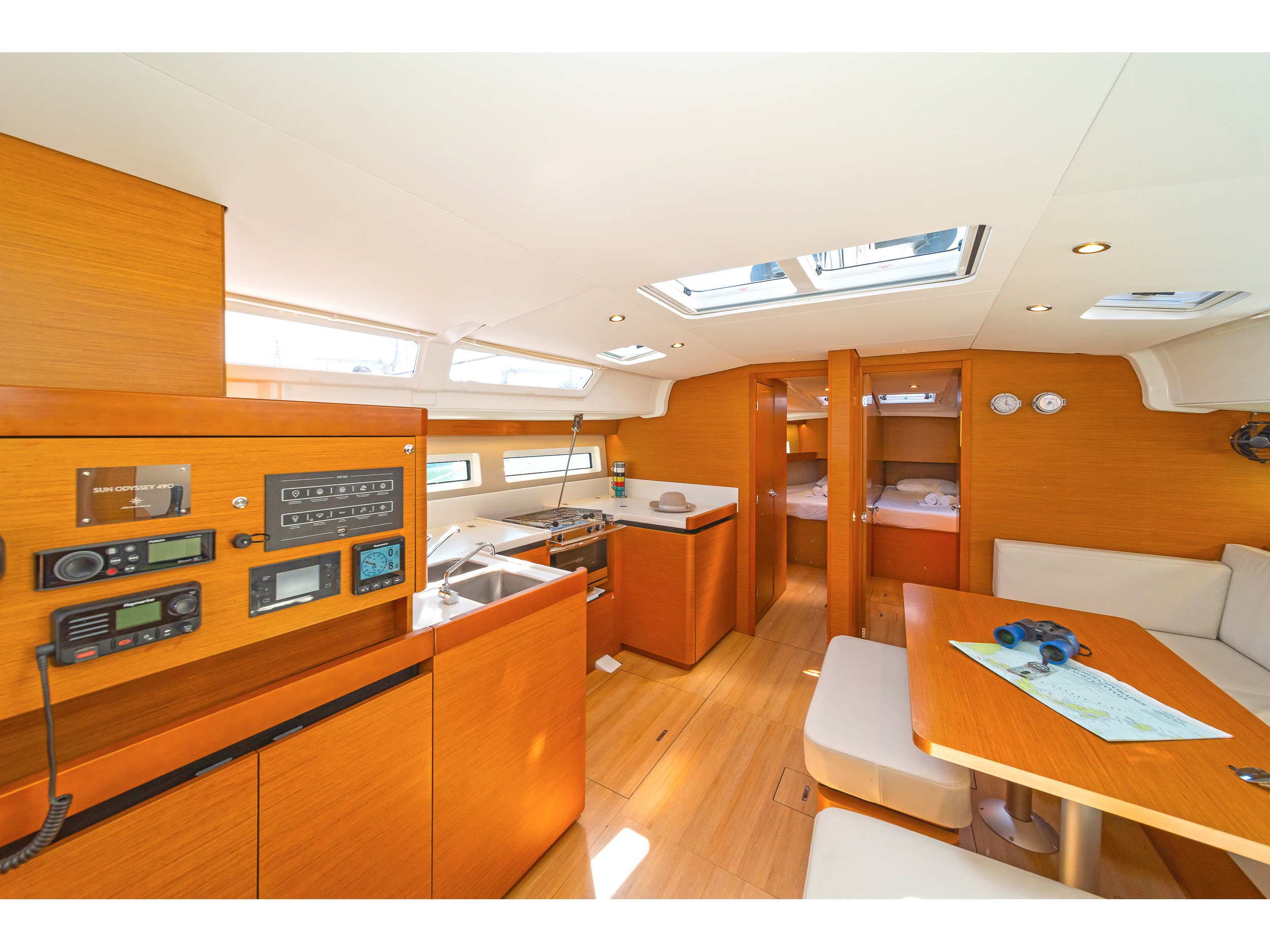 Sun Odyssey 490 — photo 2