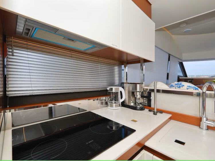 Prestige 520 Fly — photo 33