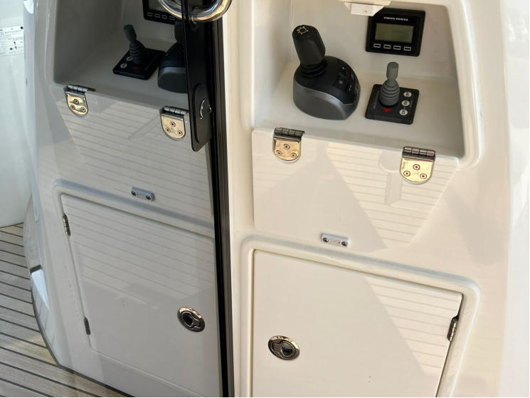 Prestige 520 Fly — photo 15