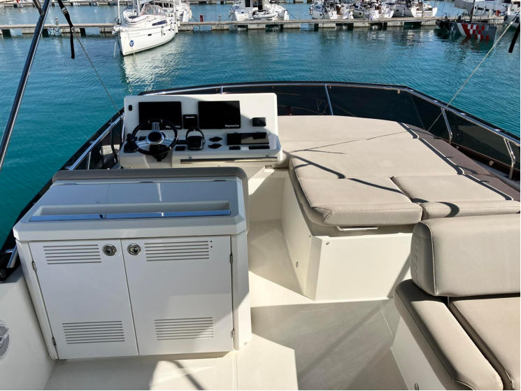 Prestige 520 Fly — photo 7