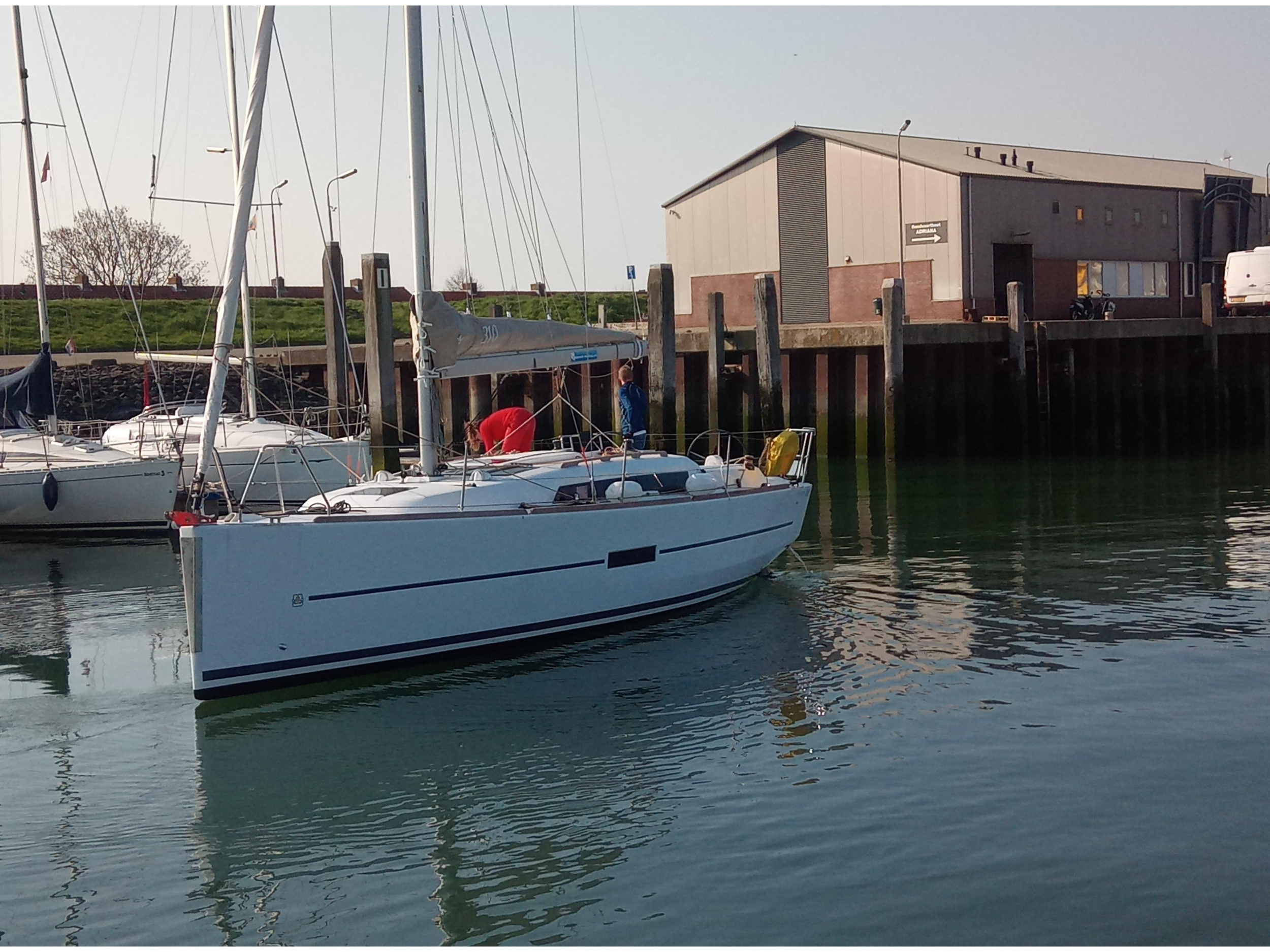 Dufour 310 Grand Large — photo 1