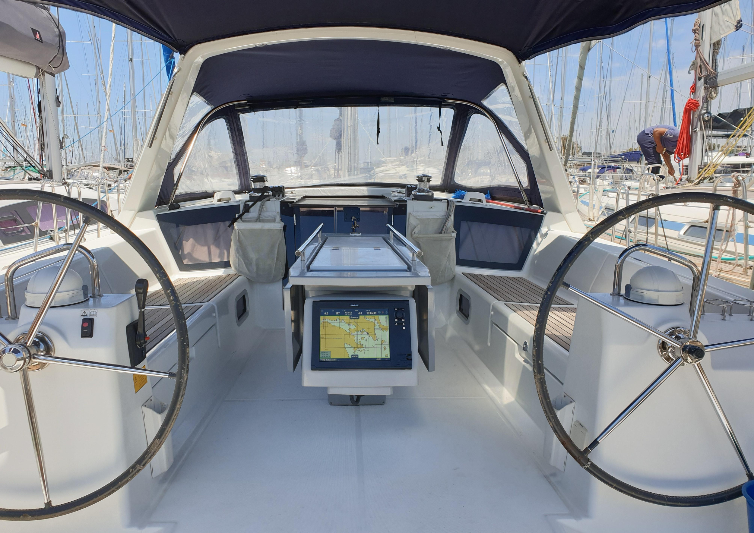Oceanis 41 — photo 2