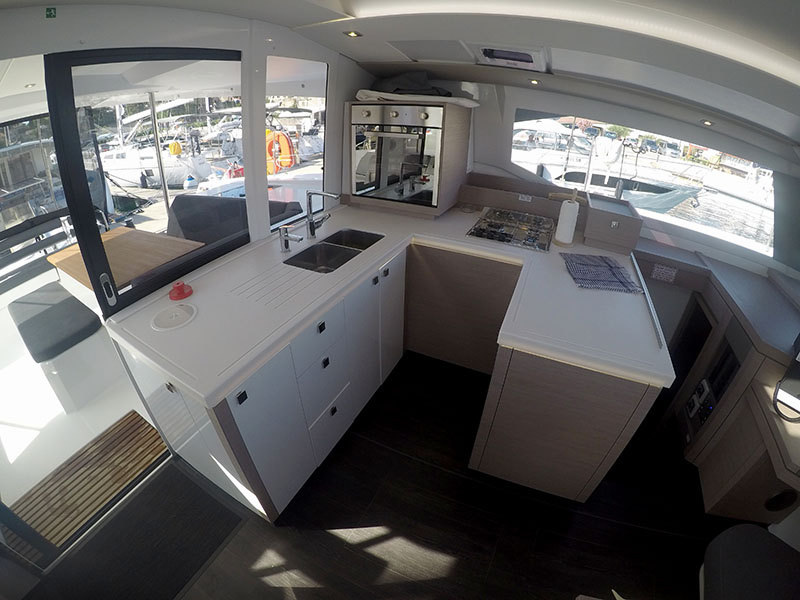 Fountaine Pajot Astréa 42 — photo 22
