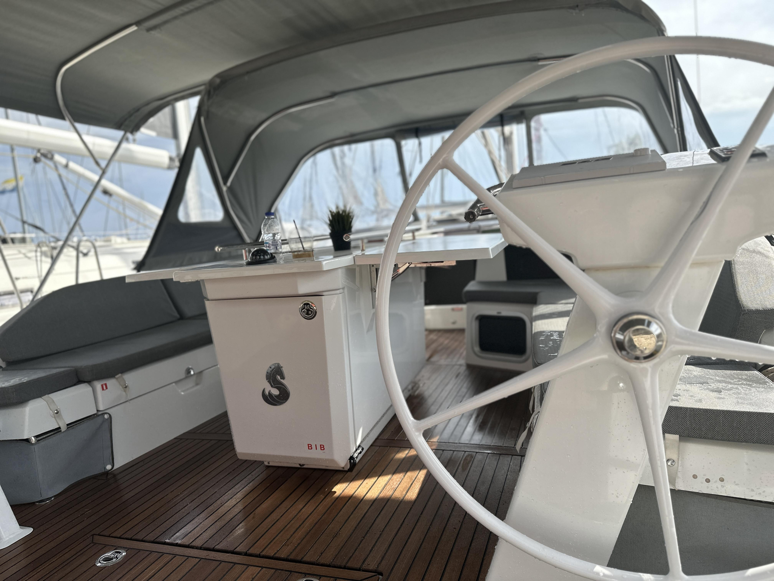 Oceanis 51.1/ 3 cabins - owner's version — photo 2
