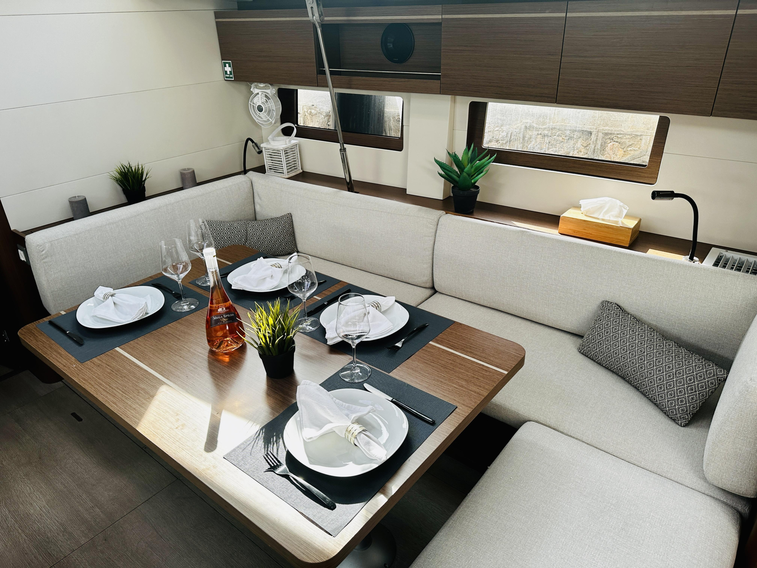 Oceanis 51.1/ 3 cabins - owner's version — photo 4