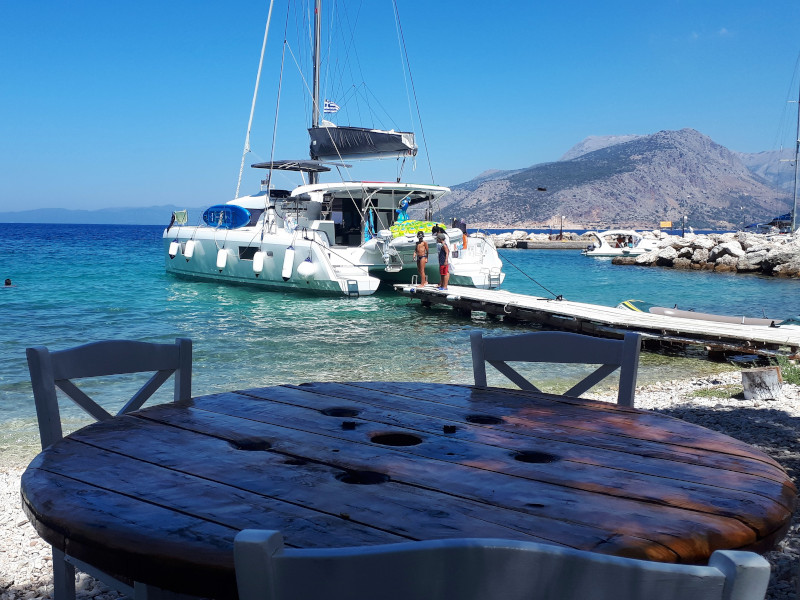 Lagoon 42 — photo 17