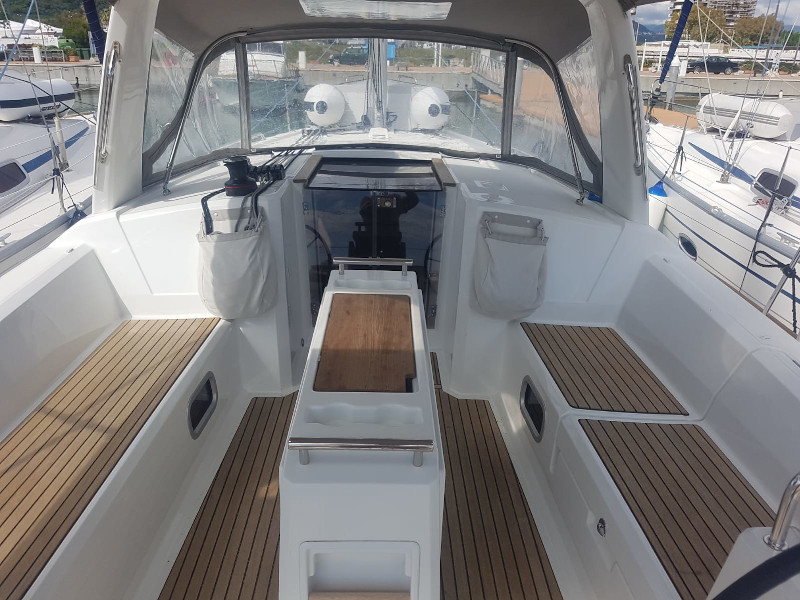 Oceanis 38.1 — photo 3