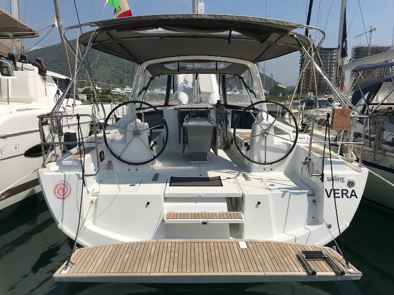Oceanis 41.1 — photo 1