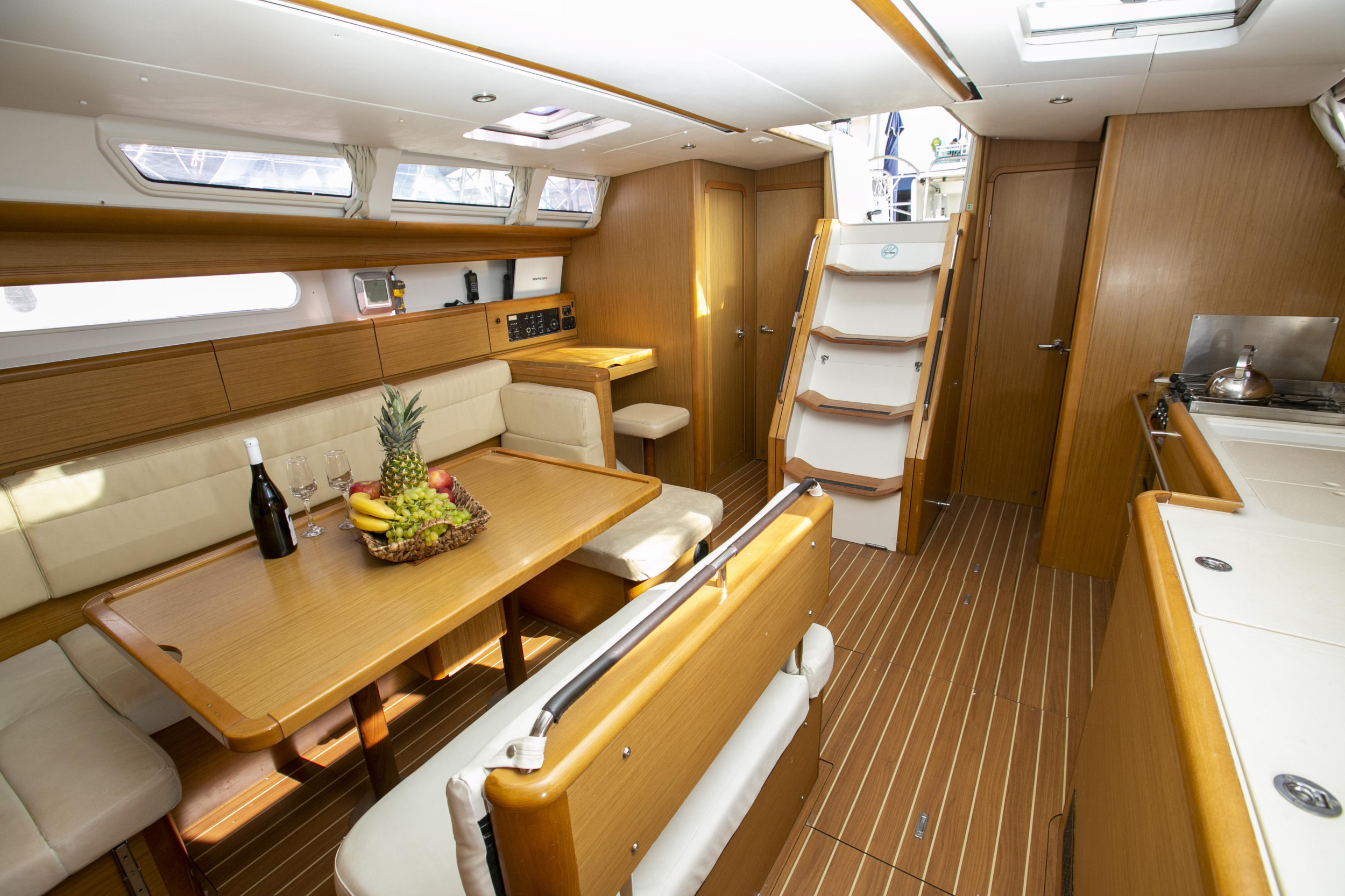 Sun Odyssey 49i — photo 6