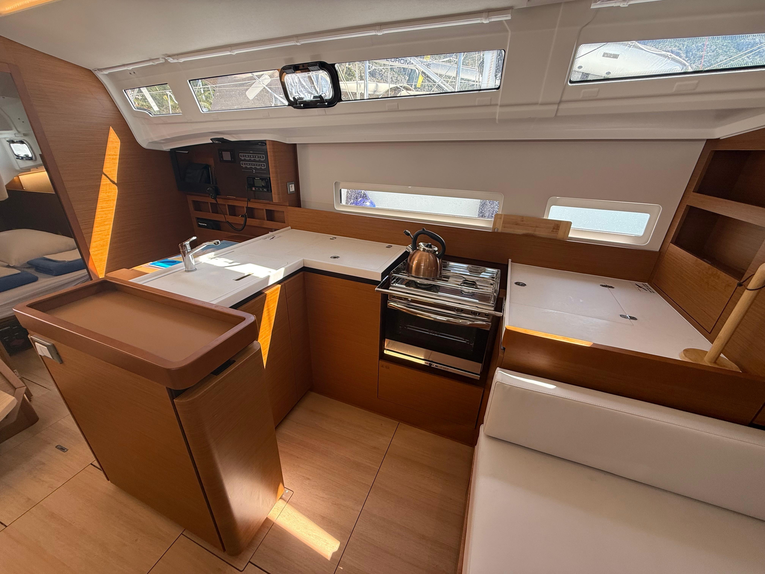 Sun Odyssey 410 — photo 19