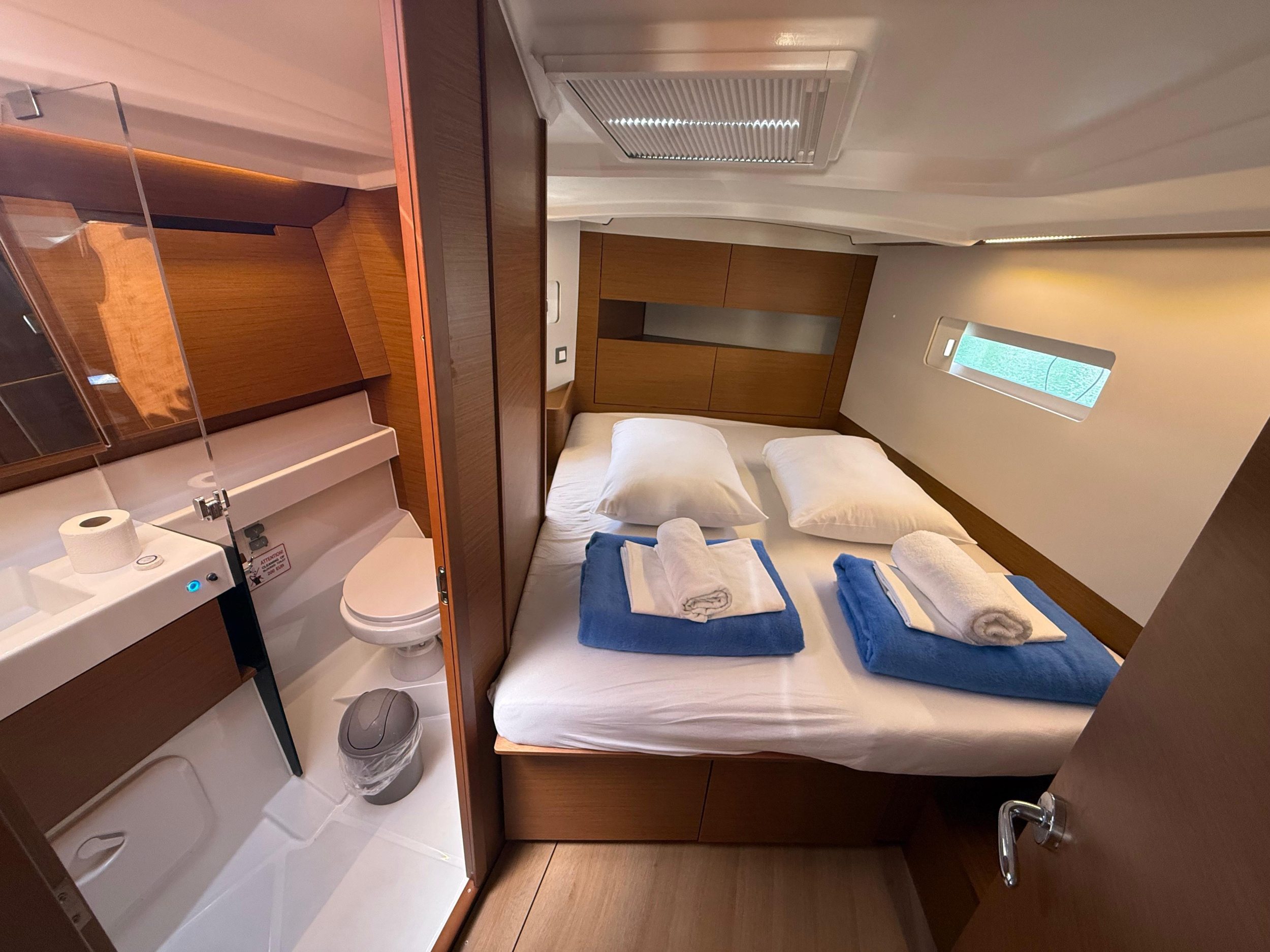 Sun Odyssey 410 — photo 20