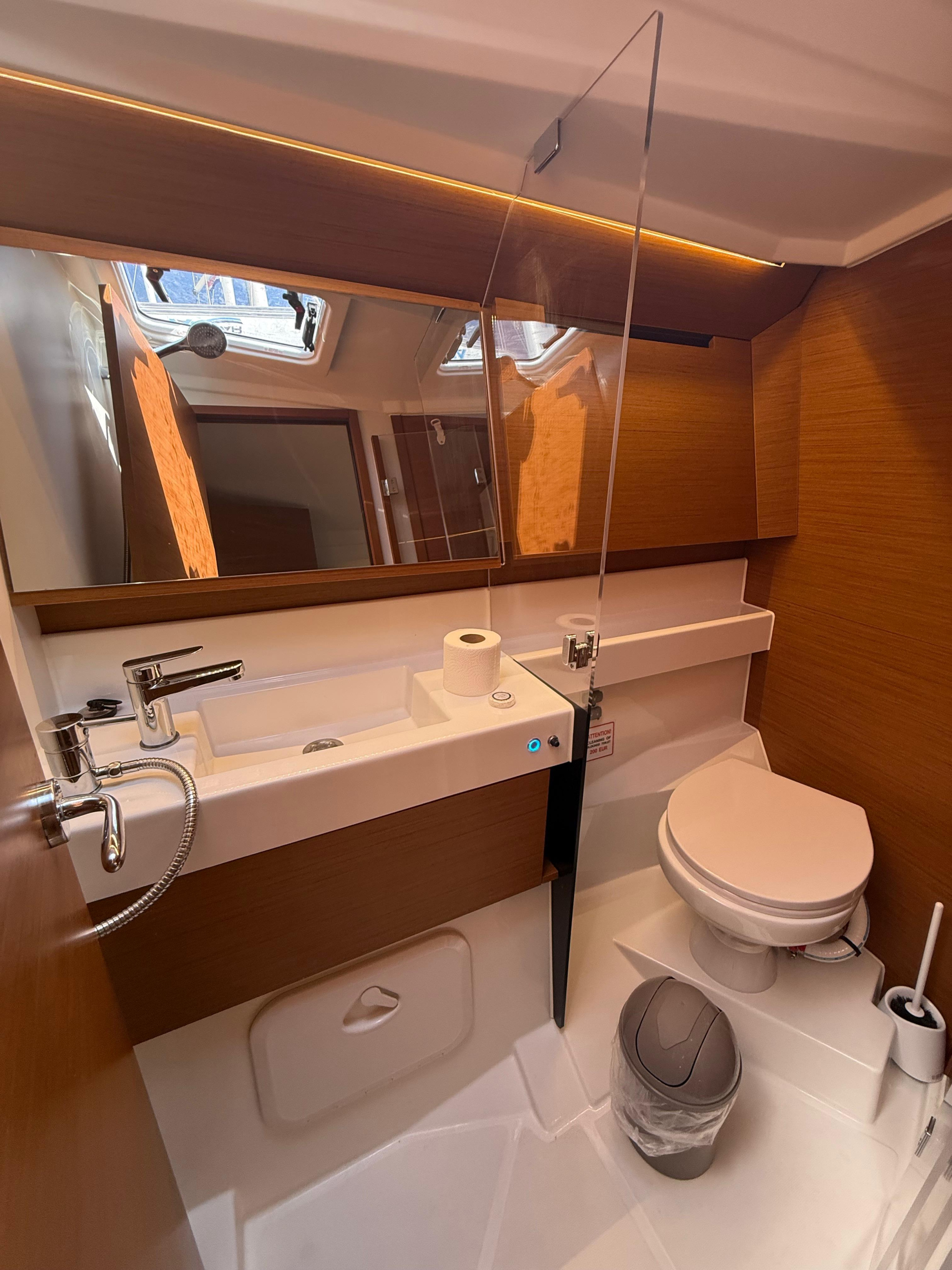 Sun Odyssey 410 — photo 5