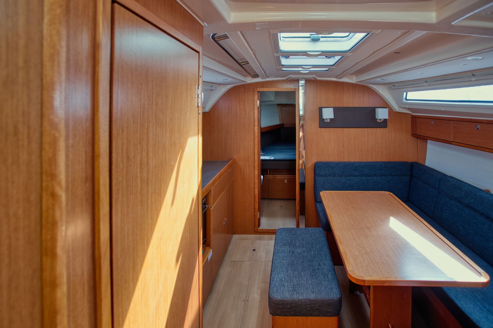 Bavaria Cruiser 41 — photo 18