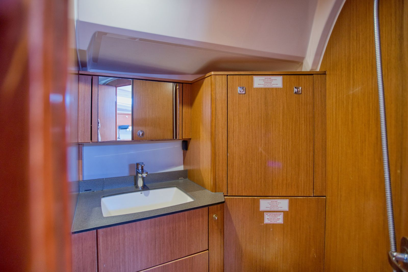 Bavaria Cruiser 41 — photo 9