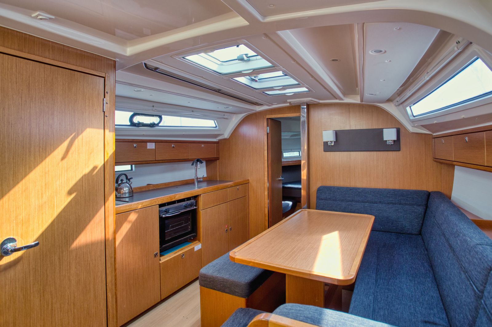 Bavaria Cruiser 41 — photo 27