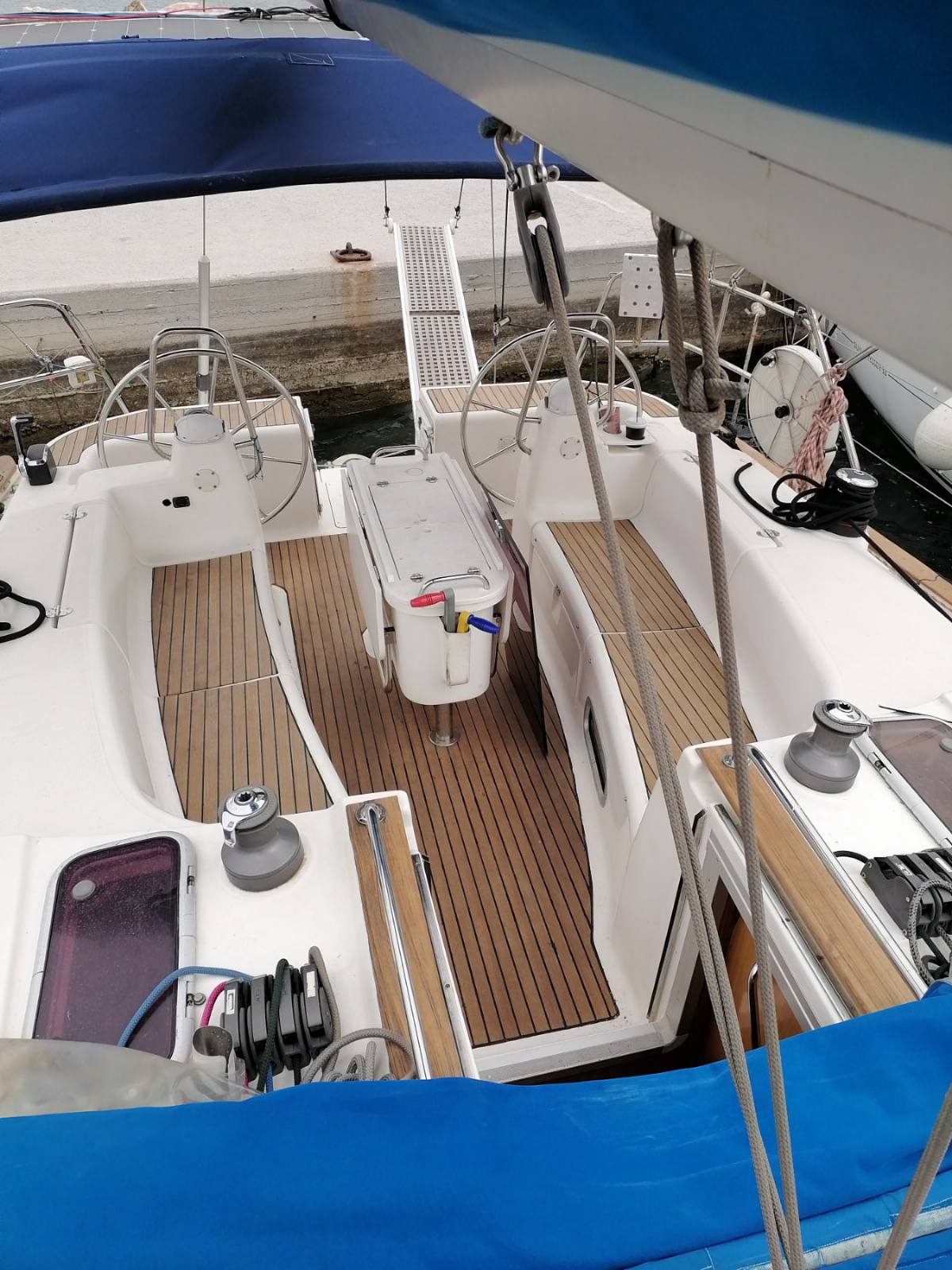 Bavaria 44 — photo 5