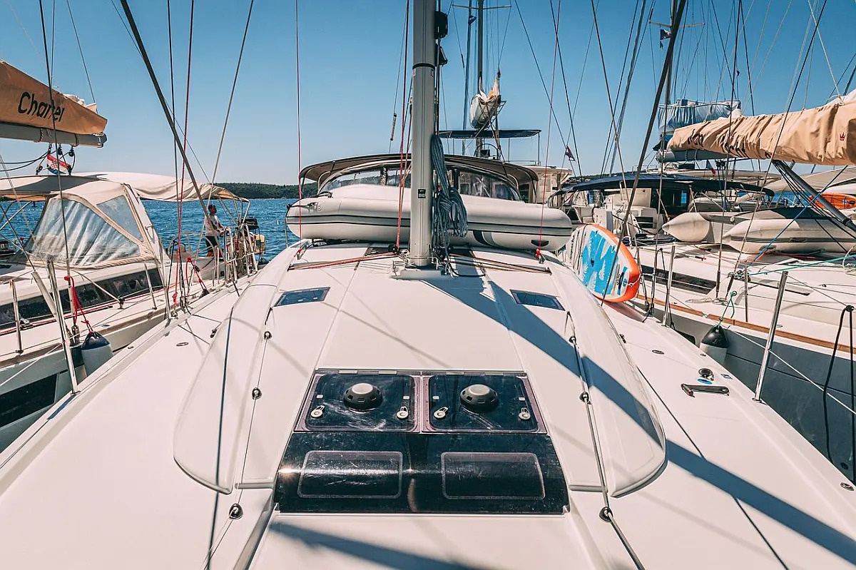 JEANNEAU YACHT 54 — photo 12