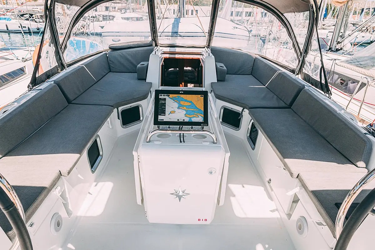 JEANNEAU YACHT 54 — photo 10