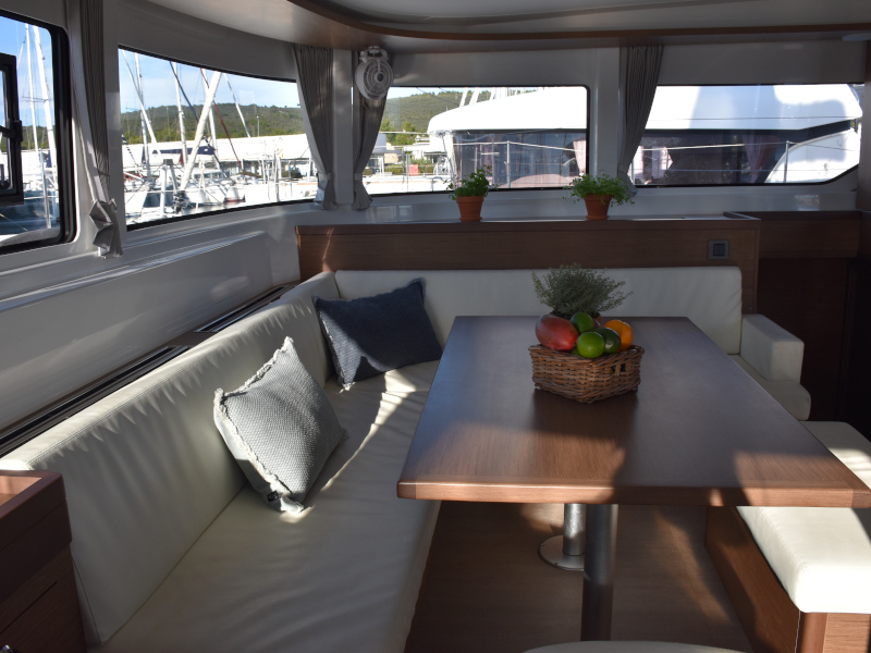 Lagoon 46 — photo 2