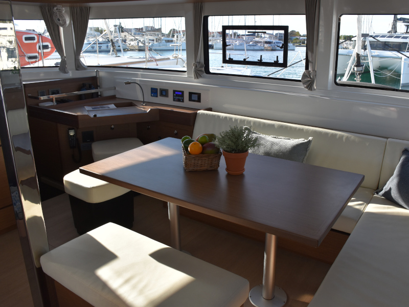 Lagoon 46 — photo 27