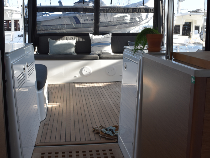 Lagoon 46 — photo 11