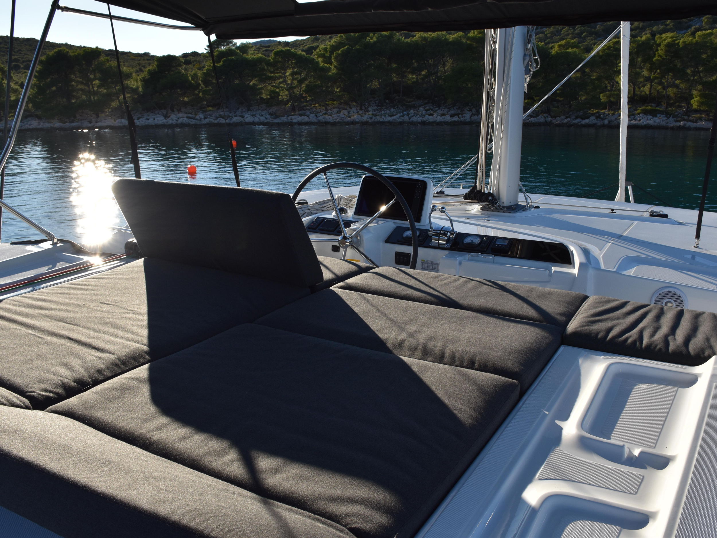 Lagoon 46 — photo 34