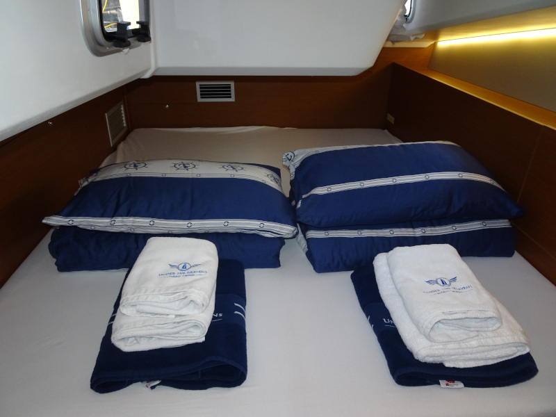 Sun Odyssey 490 — photo 14